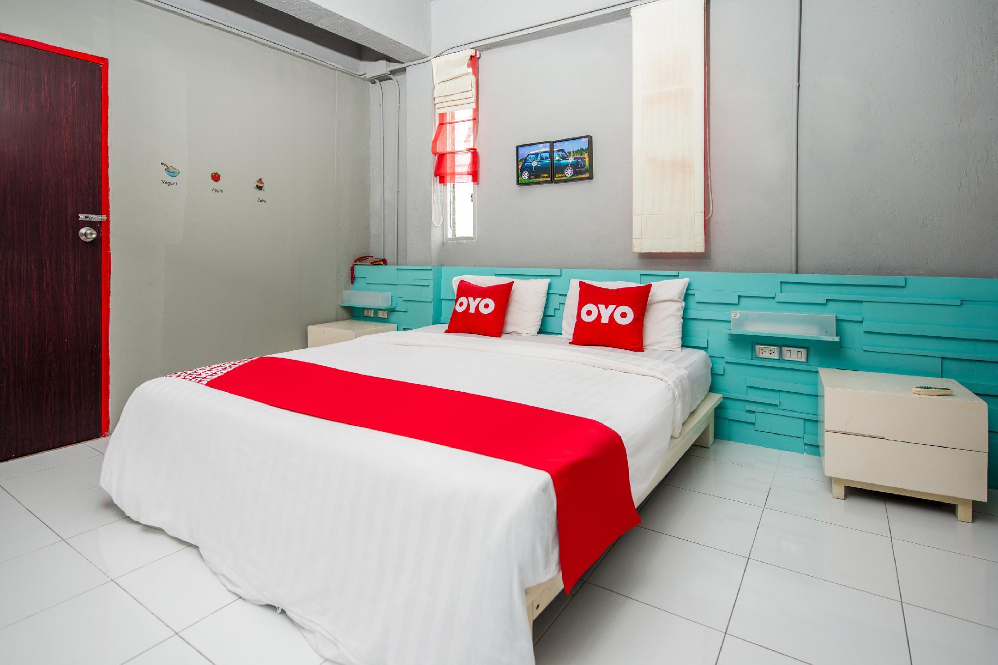 Oyo 292 The Oddy Hip Hotel Patong Экстерьер фото