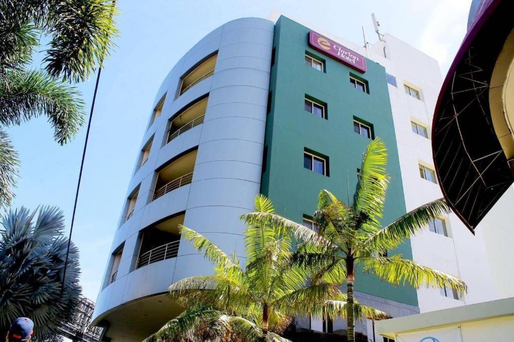 Oyo 292 The Oddy Hip Hotel Patong Экстерьер фото