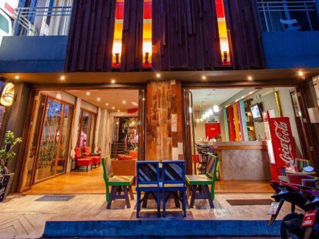 Oyo 292 The Oddy Hip Hotel Patong Экстерьер фото